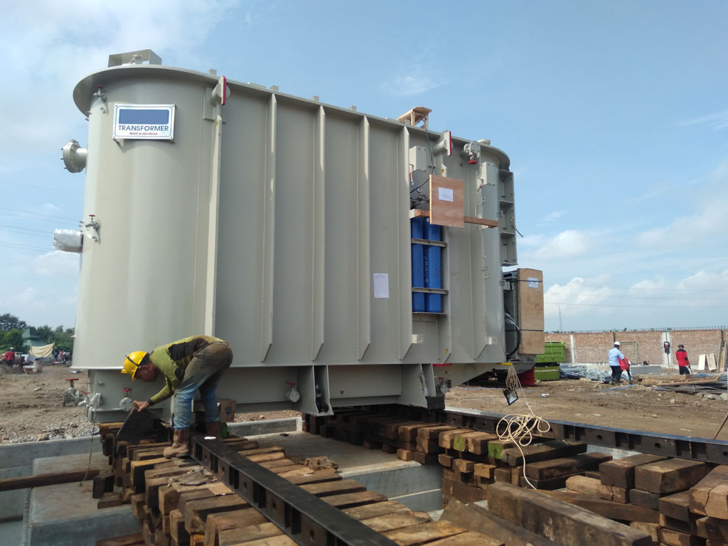 Jacking Gardu Induk Caruban - Madiun, Jawa Timur